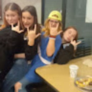 Meet your Posher, Brittney